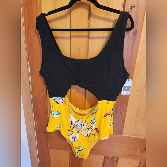 Everyday Sunday One Piece Bathing Suit 3X - Picture 1 of 8